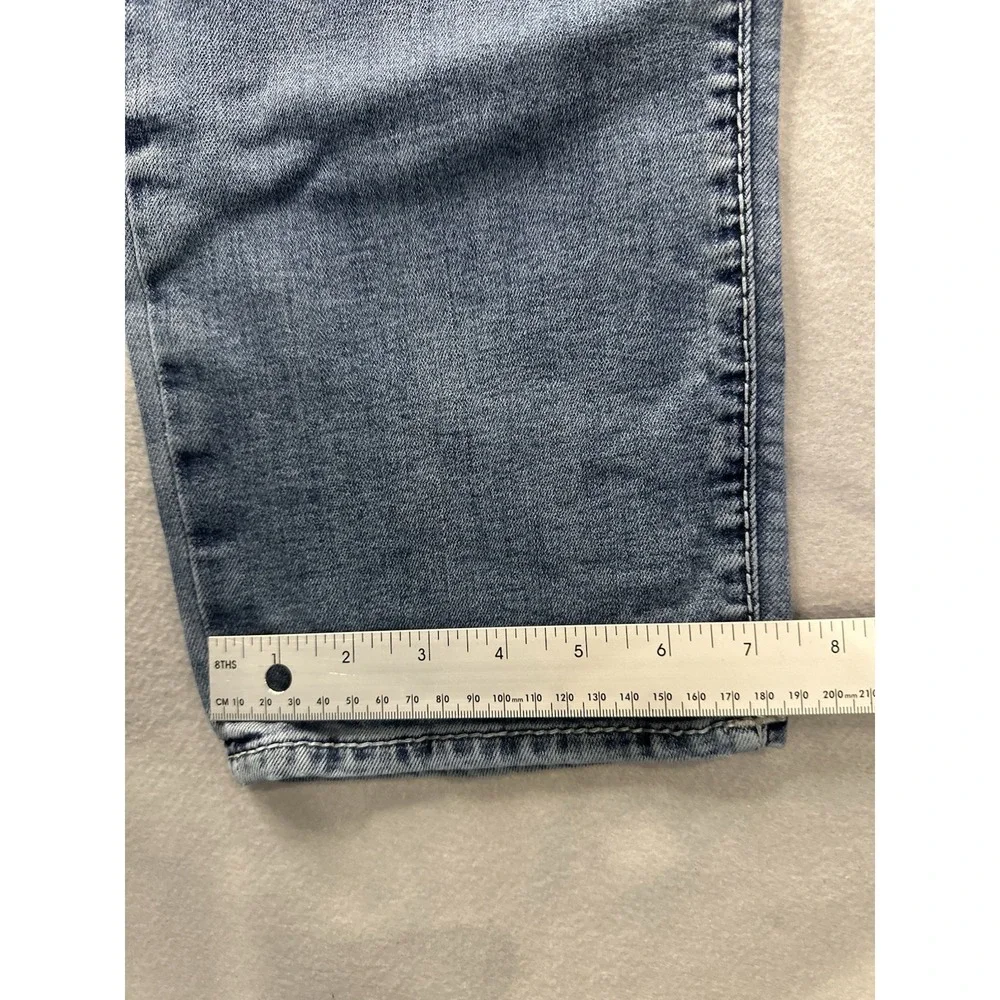 True Religion note spot